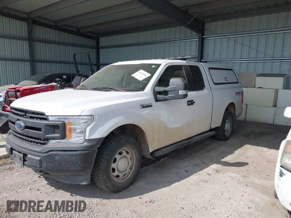 2018 Ford F-150 XL z VIN 1FTFX1EG3JKD22977, wystawiony jako IAAI lot #43146786 z przebiegiem 184 881 mil mil oraz . Historia ofert i sprzedaży dostępna na DreamBid. Obrazek 2.