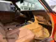 1975 Chevrolet Corvette z VIN 1Z37J5S437631, wystawiony jako Copart lot #51933835 z przebiegiem 98 510 mil mil oraz Czysty tytuł • Clean title. Historia ofert i sprzedaży dostępna na DreamBid. Obrazek 5.