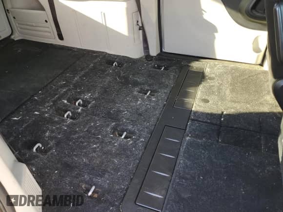 2015 Dodge Grand Caravan American Value with VIN 2C4RDGBG4FR625952, listed as a Copart auction lot 82518475 with 157,369 mi miles and Salvage title. Bid and sale history available at DreamBid. Image 11.