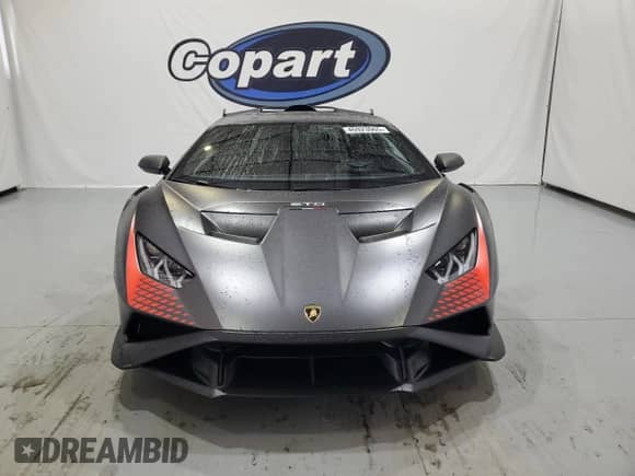 2022 Lamborghini Huracan with VIN ZHWUA6ZX8NLA18196, listed as a Copart auction lot 45923665 with 4,281 mi miles and Salvage title. Bid and sale history available at DreamBid. Image 5.