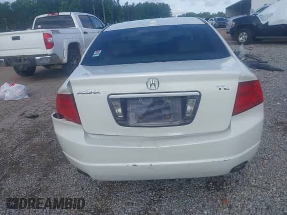 2006 Acura TL z VIN 19UUA66236A019866, wystawiony jako IAAI lot #42356049 z przebiegiem Nie podano mil oraz . Historia ofert i sprzedaży dostępna na DreamBid. Obrazek 21.