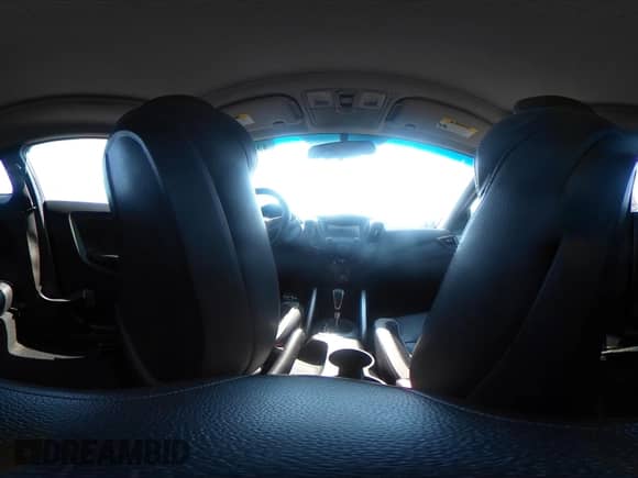 2013 Hyundai Veloster Turbo с VIN KMHTC6AE6DU083543, выставлен на аукционе IAAI как лот 43087332 с пробегом 158 716 миль миль и . История ставок и продаж доступна на DreamBid. Изображение 19.