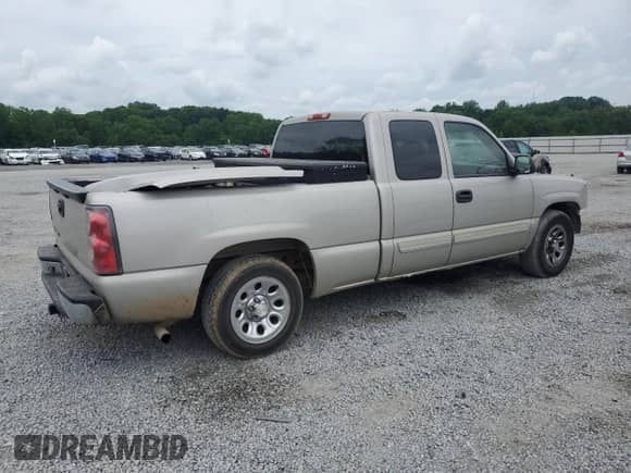 2006 Chevrolet Silverado 1500 LT1 с VIN 1GCEC19Z36Z233203, выставлен на аукционе Copart как лот 58387205 с пробегом 397 311 миль миль и Списание • Salvage title. История ставок и продаж доступна на DreamBid. Изображение 3.