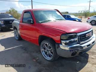 2005 GMC Sierra 1500 Work Truck with VIN 1GTEC14XX5Z187194, listed as a IAAI auction lot 42644156 with 213,308 mi miles and . Bid and sale history available at DreamBid. Image 1.