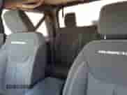 2014 Jeep Wrangler Rubicon z VIN 1C4BJWCG1EL255621, wystawiony jako Copart lot #50314815 z przebiegiem 99 351 mil mil oraz Szkoda całkowita • Salvage title. Historia ofert i sprzedaży dostępna na DreamBid. Obrazek 10.