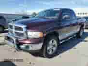 2004 Dodge 1500 ST z VIN 1D3HU18D64J241153, wystawiony jako Copart lot #48014655 z przebiegiem 136 297 mil mil oraz Szkoda całkowita • Salvage title. Historia ofert i sprzedaży dostępna na DreamBid. Obrazek 1.