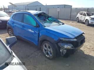 2022 Hyundai Kona SEL z VIN KM8K6CAB6NU878973, wystawiony jako IAAI lot #43376513 z przebiegiem 44 450 mil mil oraz . Historia ofert i sprzedaży dostępna na DreamBid. Obrazek 1.