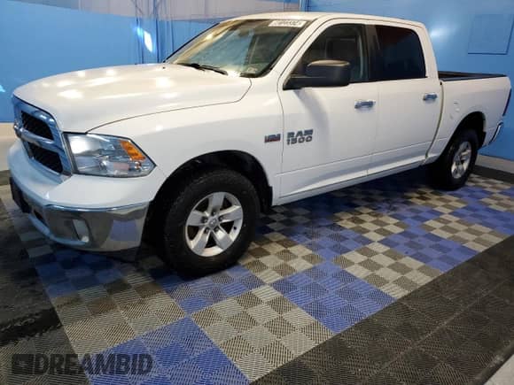 2017 Ram 1500 SLT z VIN 1C6RR7LT1HS807145, wystawiony jako Copart lot #80123374 z przebiegiem 259 333 mil mil oraz Czysty tytuł • Clean title. Historia ofert i sprzedaży dostępna na DreamBid. Obrazek 1.