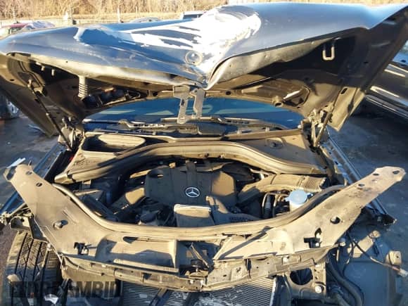 2019 Mercedes-Benz GLS 450 z VIN 4JGDF6EE8KB240066, wystawiony jako IAAI lot #41145325 z przebiegiem 40 977 mil mil oraz . Historia ofert i sprzedaży dostępna na DreamBid. Obrazek 10.