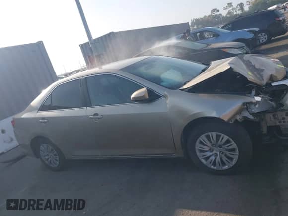 2012 Toyota Camry L с VIN 4T4BF1FK7CR237248, выставлен на аукционе IAAI как лот 43240373 с пробегом 114 619 миль миль и . История ставок и продаж доступна на DreamBid. Изображение 13.