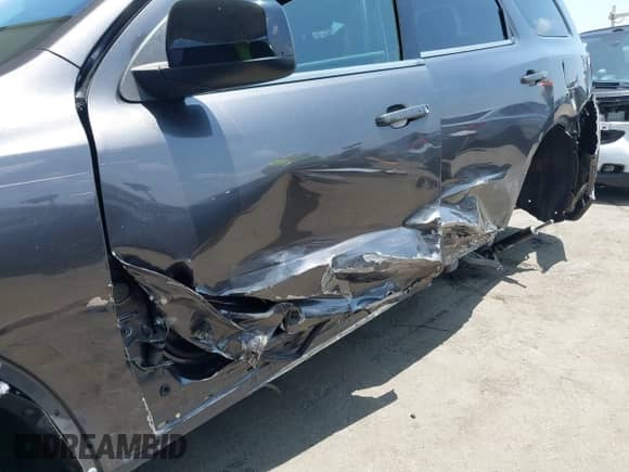 2018 Dodge Durango SXT with VIN 1C4RDHAG7JC254617, listed as a IAAI auction lot 42430580 with 101,237 mi miles and . Bid and sale history available at DreamBid. Image 6.