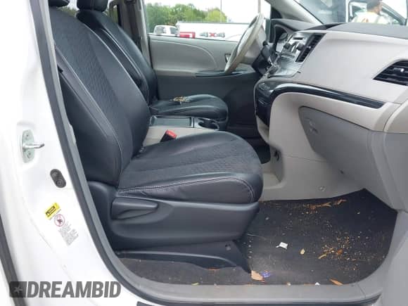 2011 Toyota Sienna SE с VIN 5TDXK3DC1BS069696, выставлен на аукционе IAAI как лот 41976857 с пробегом 160 994 миль миль и . История ставок и продаж доступна на DreamBid. Изображение 5.