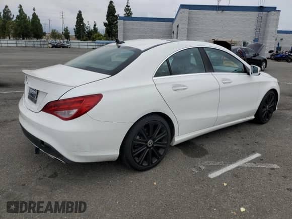 2019 Mercedes-Benz CLA 250 с VIN WDDSJ4EB0KN727383, выставлен на аукционе Copart как лот 81833005 с пробегом 88 902 миль миль и Списание • Salvage title. История ставок и продаж доступна на DreamBid. Изображение 3.