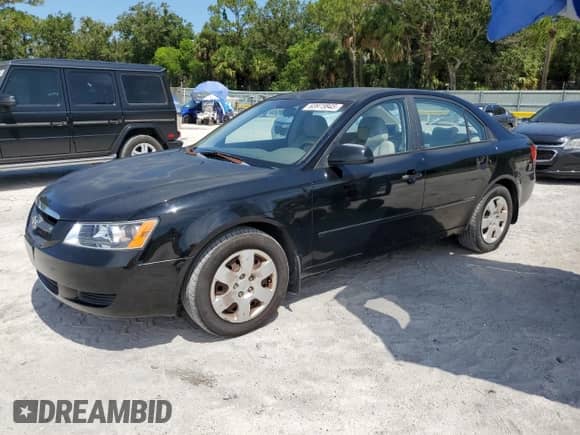 2006 Hyundai Sonata GL z VIN KMHET46C76A088808, wystawiony jako Copart lot #63973845 z przebiegiem 369 441 mil mil oraz Czysty tytuł • Clean title. Historia ofert i sprzedaży dostępna na DreamBid. Obrazek 1.