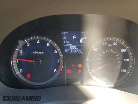 2014 Hyundai Accent GLS с VIN KMHCT4AE5EU714739, выставлен на аукционе Copart как лот 85729865 с пробегом 84 370 миль миль и Списание • Salvage title. История ставок и продаж доступна на DreamBid. Изображение 9.