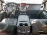 2014 Ford F-250 XL z VIN 1FT7W2BT8EEA08664, wystawiony jako Copart lot #69919635 z przebiegiem 132 826 mil mil oraz Szkoda całkowita • Salvage title. Historia ofert i sprzedaży dostępna na DreamBid. Obrazek 8.