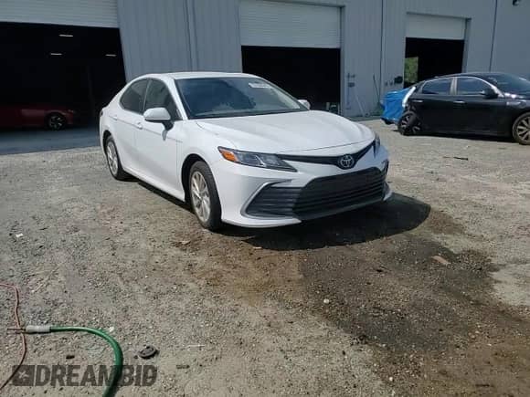 2023 Toyota Camry LE z VIN 4T1C11AK8PU827730, wystawiony jako Copart lot #70106645 z przebiegiem Nie podano mil oraz Czysty tytuł • Clean title. Historia ofert i sprzedaży dostępna na DreamBid. Obrazek 13.