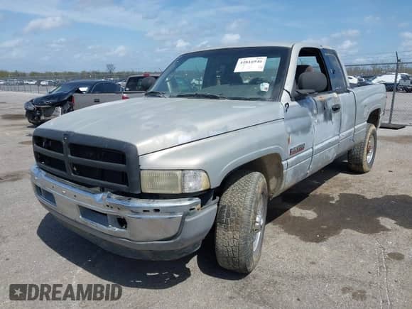 2000 Dodge 2500 with VIN 3B7KC236XYG131214, listed as a IAAI auction lot 41816946 with Not provided miles and . Bid and sale history available at DreamBid. Image 2.