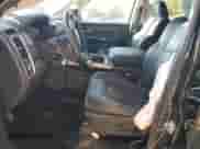 2017 Ram 1500 Laramie z VIN 1C6RR7NTXHS842182, wystawiony jako Copart lot #80401475 z przebiegiem 200 581 mil mil oraz Szkoda całkowita • Salvage title. Historia ofert i sprzedaży dostępna na DreamBid. Obrazek 7.