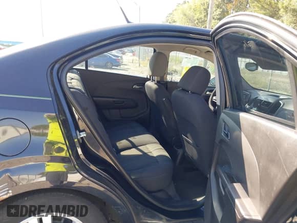 2013 Chevrolet Sonic LT с VIN 1G1JC5SB0D4121027, выставлен на аукционе IAAI как лот 43148473 с пробегом 150 457 миль миль и . История ставок и продаж доступна на DreamBid. Изображение 8.