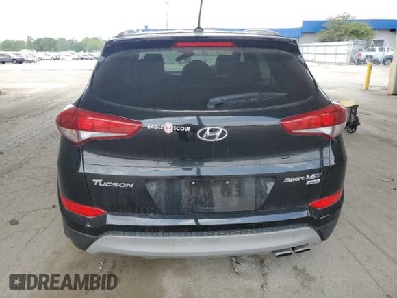 2017 Hyundai Tucson Value z VIN KM8J3CA27HU391645, wystawiony jako Copart lot #58826995 z przebiegiem 48 919 mil mil oraz Szkoda całkowita • Salvage title. Historia ofert i sprzedaży dostępna na DreamBid. Obrazek 6.