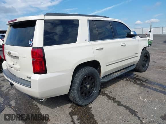 2015 Chevrolet Tahoe LT с VIN 1GNSCBKC9FR725983, выставлен на аукционе IAAI как лот 43381837 с пробегом 261 800 миль миль и . История ставок и продаж доступна на DreamBid. Изображение 4.