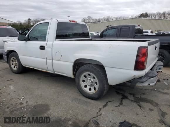 2007 Chevrolet Silverado 1500 Work Truck with VIN 1GCEC14X67Z186885, listed as a Copart auction lot 47254815 with 52,108 mi miles and Salvage title. Bid and sale history available at DreamBid. Image 2.