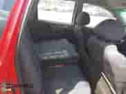 2007 Chevrolet Aveo LS z VIN KL1TD666X7B738068, wystawiony jako IAAI lot #42973306 z przebiegiem 187 998 mil mil oraz . Historia ofert i sprzedaży dostępna na DreamBid. Obrazek 8.