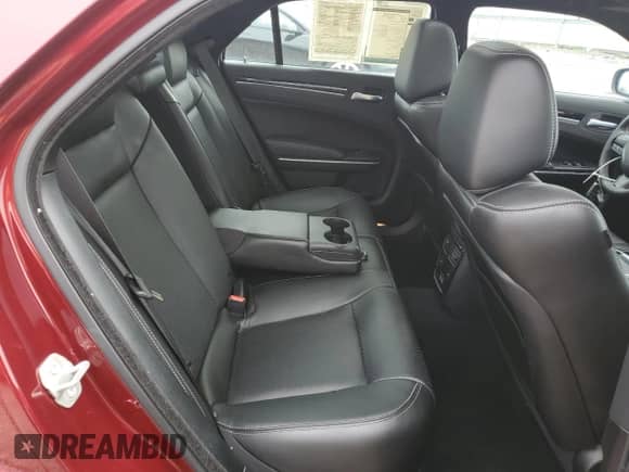 2023 Chrysler 300 S с VIN 2C3CCABT1PH581407, выставлен на аукционе Copart как лот 52107125 с пробегом 22 007 миль миль и Чистый • Clean title. История ставок и продаж доступна на DreamBid. Изображение 10.