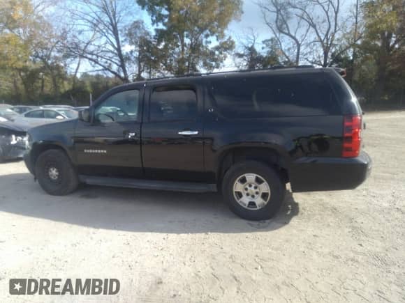 2010 Chevrolet Suburban LT z VIN 1GNUCJE01AR196820, wystawiony jako IAAI lot #40713946 z przebiegiem 234 838 mil mil oraz . Historia ofert i sprzedaży dostępna na DreamBid. Obrazek 14.