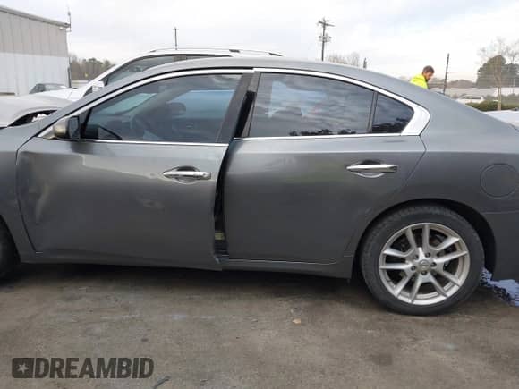 2014 Nissan Maxima SV с VIN 1N4AA5APXEC491389, выставлен на аукционе IAAI как лот 41802484 с пробегом 258 727 миль миль и . История ставок и продаж доступна на DreamBid. Изображение 14.
