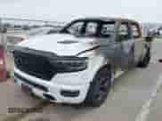 2022 Ram 1500 Limited z VIN 1C6SRFHT7NN131346, wystawiony jako IAAI lot #43142321 z przebiegiem Nie podano mil oraz . Historia ofert i sprzedaży dostępna na DreamBid. Obrazek 2.