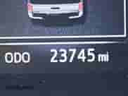 2022 Toyota Tacoma SR5 z VIN 3TMDZ5BN6NM123917, wystawiony jako IAAI lot #42206746 z przebiegiem 23 745 mil mil oraz . Historia ofert i sprzedaży dostępna na DreamBid. Obrazek 16.