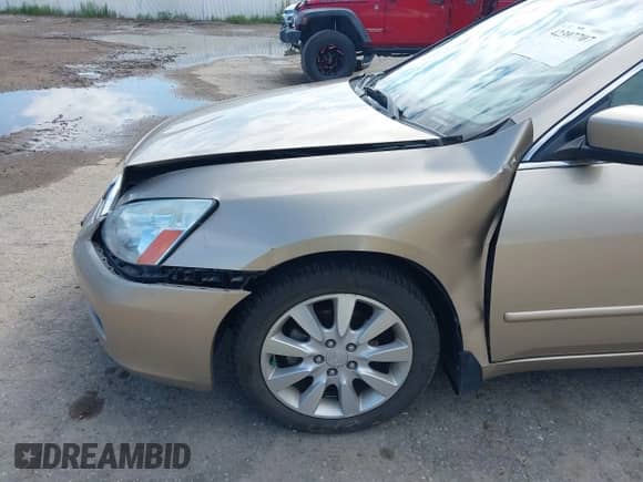 2006 Honda Accord EX-L with VIN 1HGCM66516A027512, listed as a IAAI auction lot 42397707 with Not provided miles and . Bid and sale history available at DreamBid. Image 20.