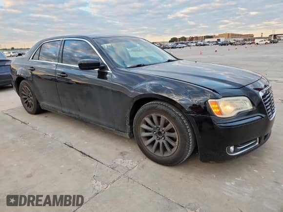 2013 Chrysler 300 with VIN 2C3CCAAG0DH527838, listed as a Copart auction lot 81816665 with 245,251 mi miles and Salvage title. Bid and sale history available at DreamBid. Image 4.
