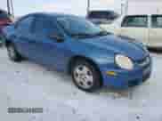 2004 Dodge Neon SE z VIN 1B3ES26C44D526483, wystawiony jako Copart lot #88456065 z przebiegiem 153 540 mil mil oraz Szkoda całkowita • Salvage title. Historia ofert i sprzedaży dostępna na DreamBid. Obrazek 4.