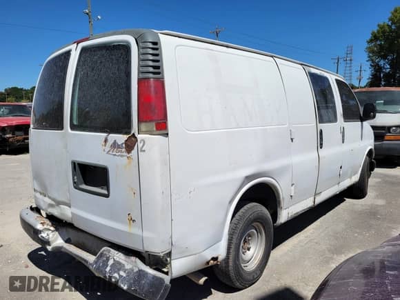 2001 Chevrolet Express Cargo с VIN 1GCFG15W711125971, выставлен на аукционе IAAI как лот 43157246 с пробегом 128 064 миль миль и . История ставок и продаж доступна на DreamBid. Изображение 4.