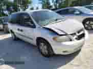 2003 Dodge Caravan SE with VIN 1D4GP24393B210280, listed as a Copart auction lot 70025055 with 148,586 mi miles and Salvage title. Bid and sale history available at DreamBid. Image 4.