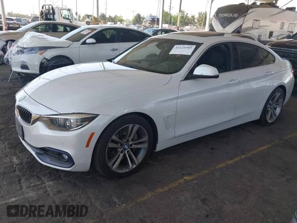 2018 BMW 4 Series 440i с VIN WBA4J5C59JBF07018, выставлен на аукционе IAAI как лот 43225305 с пробегом 110 102 миль миль и . История ставок и продаж доступна на DreamBid. Изображение 2.