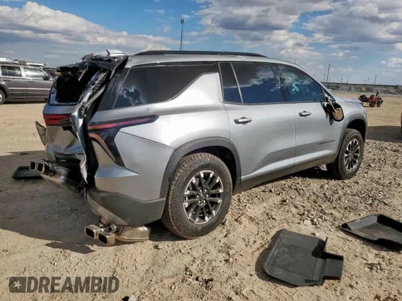 2026 Chevrolet Traverse AWD Z71 with VIN 1GNEVJKSXTJ111589, listed as a Copart auction lot 84915755 with 3,238 mi miles and Salvage title. Bid and sale history available at DreamBid. Image 3.