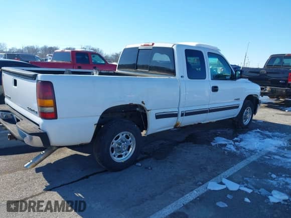 2000 Chevrolet Silverado 2500 LS с VIN 1GCFC29UXYZ178749, выставлен на аукционе IAAI как лот 41357415 с пробегом 214 523 миль миль и . История ставок и продаж доступна на DreamBid. Изображение 4.