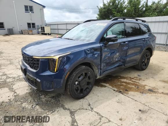 2025 Kia Sorento X-Line SX with VIN 5XYRKDJFXSG368212, listed as a Copart auction lot 65767495 with 3,055 mi miles and Salvage title. Bid and sale history available at DreamBid. Image 1.