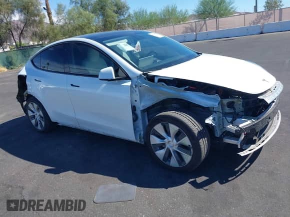 2021 Tesla Model Y Long Range с VIN 5YJYGDEE3MF219908, выставлен на аукционе IAAI как лот 43170922 с пробегом Не указан миль и . История ставок и продаж доступна на DreamBid. Изображение 20.