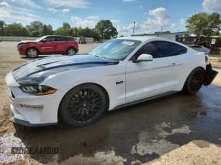 2019 Ford Mustang GT с VIN 1FA6P8CF4K5184794, выставлен на аукционе Copart как лот 85391385 с пробегом 58 047 миль миль и Списание • Salvage title. История ставок и продаж доступна на DreamBid. Изображение 1.