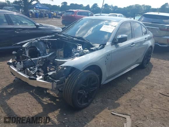 2025 BMW M3 Competition xDrive z VIN WBS33HJ02SFT70800, wystawiony jako IAAI lot #42792758 z przebiegiem 3 244 mil mil oraz . Historia ofert i sprzedaży dostępna na DreamBid. Obrazek 17.