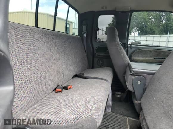 2000 Dodge 2500 with VIN 1B7KF236XYJ132868, listed as a Copart auction lot 62901995 with 266,071 mi miles and Salvage title. Bid and sale history available at DreamBid. Image 10.