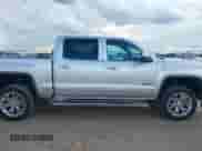 2018 GMC Sierra 1500 SLT z VIN 3GTU2NEC2JG556450, wystawiony jako IAAI lot #42597145 z przebiegiem 122 940 mil mil oraz . Historia ofert i sprzedaży dostępna na DreamBid. Obrazek 13.