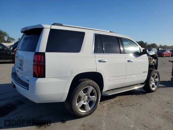 2019 Chevrolet Tahoe Premier z VIN 1GNSCCKC6KR215753, wystawiony jako Copart lot #77375734 z przebiegiem 77 523 mil mil oraz Szkoda całkowita • Salvage title. Historia ofert i sprzedaży dostępna na DreamBid. Obrazek 3.