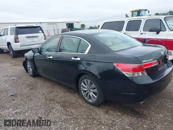 2011 Honda Accord EX с VIN 1HGCP3F79BA000852, выставлен на аукционе IAAI как лот 43028801 с пробегом 215 238 миль миль и . История ставок и продаж доступна на DreamBid. Изображение 3.