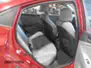 2017 Hyundai Accent SE z VIN KMHCT4AE2HU394476, wystawiony jako IAAI lot #43404316 z przebiegiem 150 891 mil mil oraz . Historia ofert i sprzedaży dostępna na DreamBid. Obrazek 8.